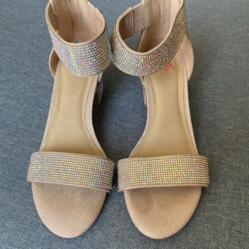 GB Girls shoes size 4